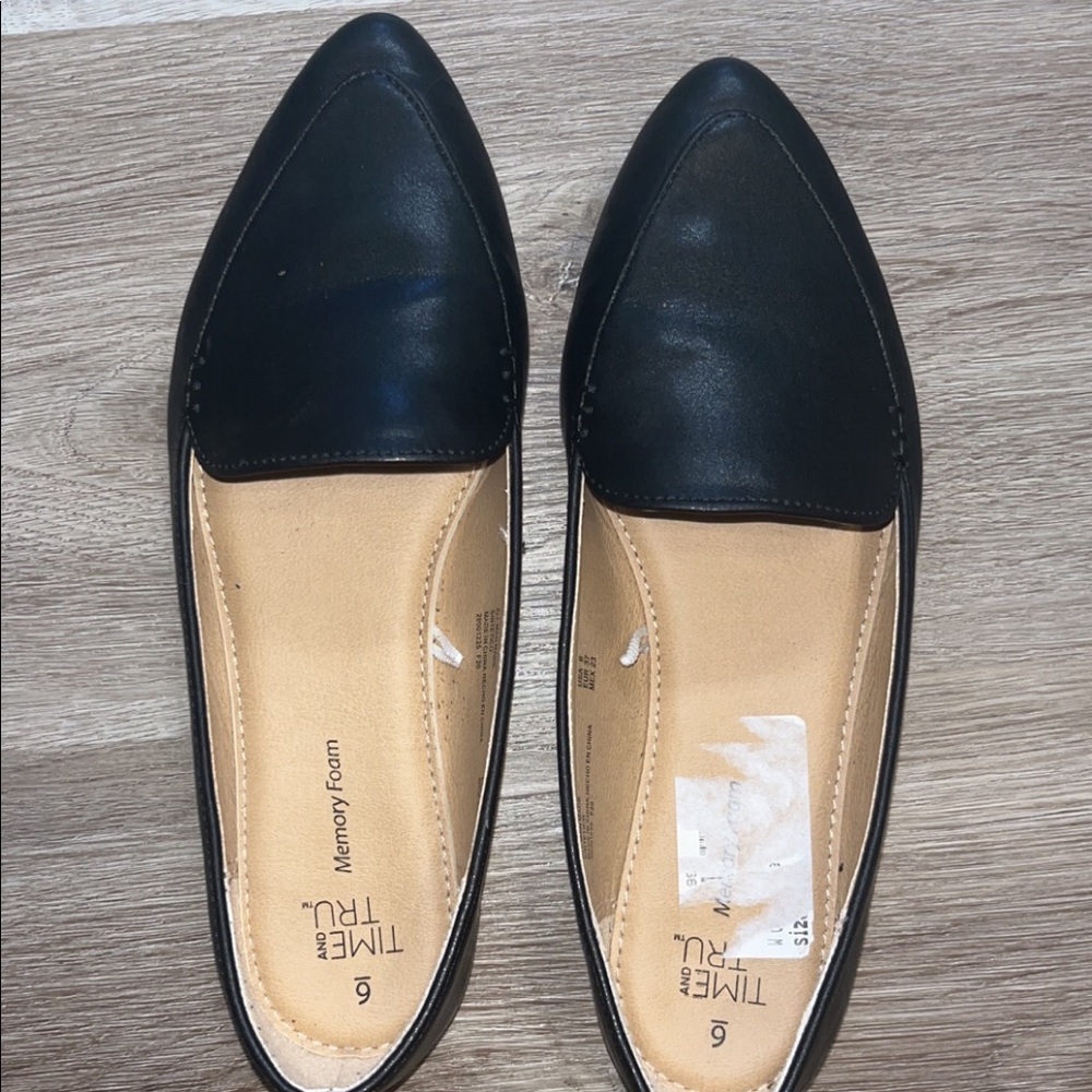 Time and Tru Flats